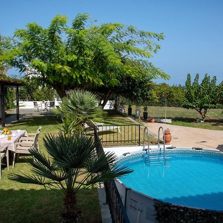 Villa Eleni 100M From The Sea ラパニアナ エクステリア 写真