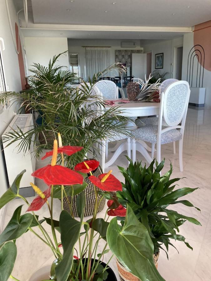 Villa Eleni 100M From The Sea ラパニアナ エクステリア 写真